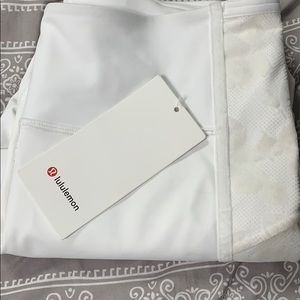 BRAND NEW WITH TAGS LULULEMON CAPRIS